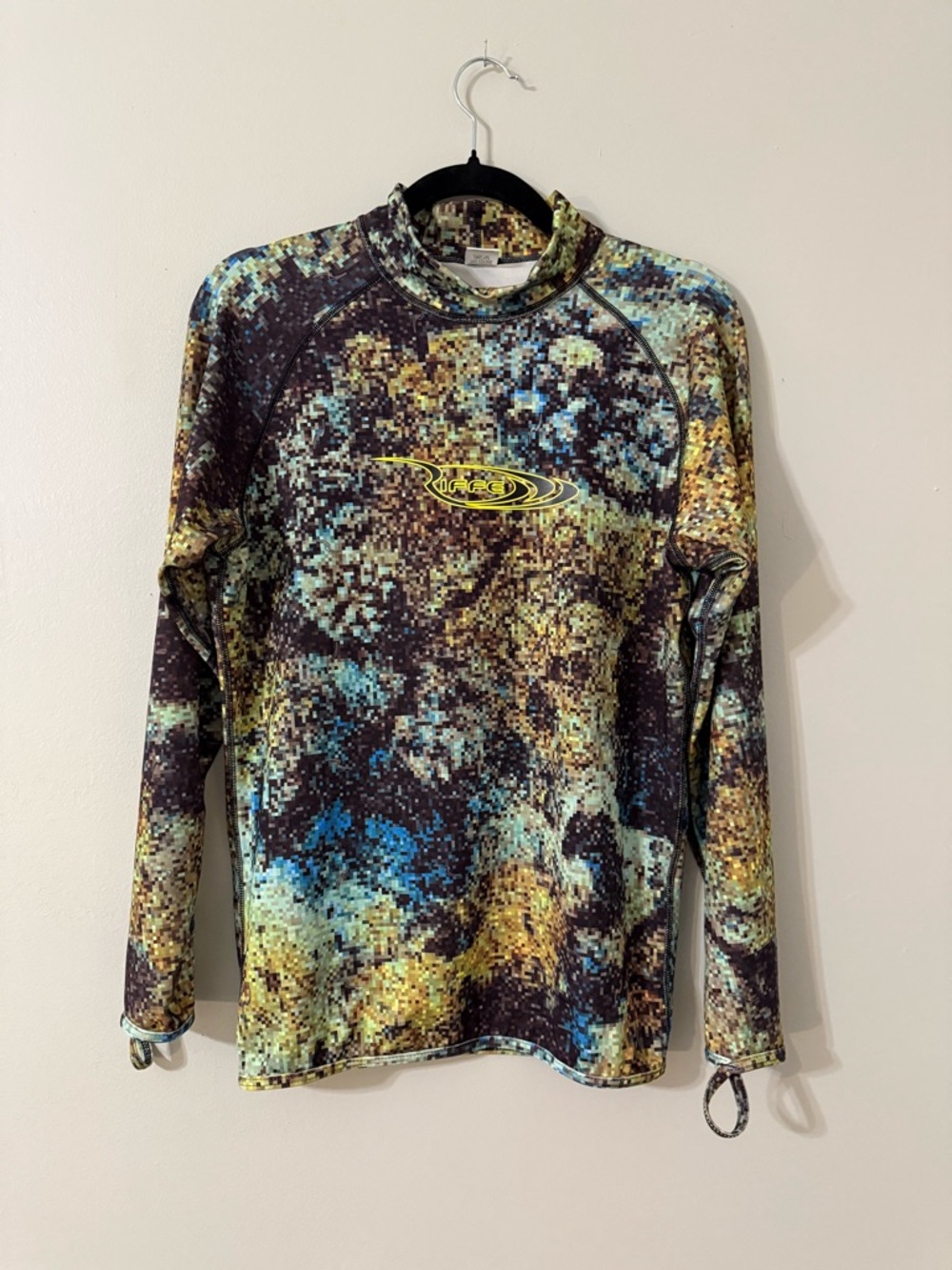 Riffe Digi-Tex Rash Guard Large Camo Lycra